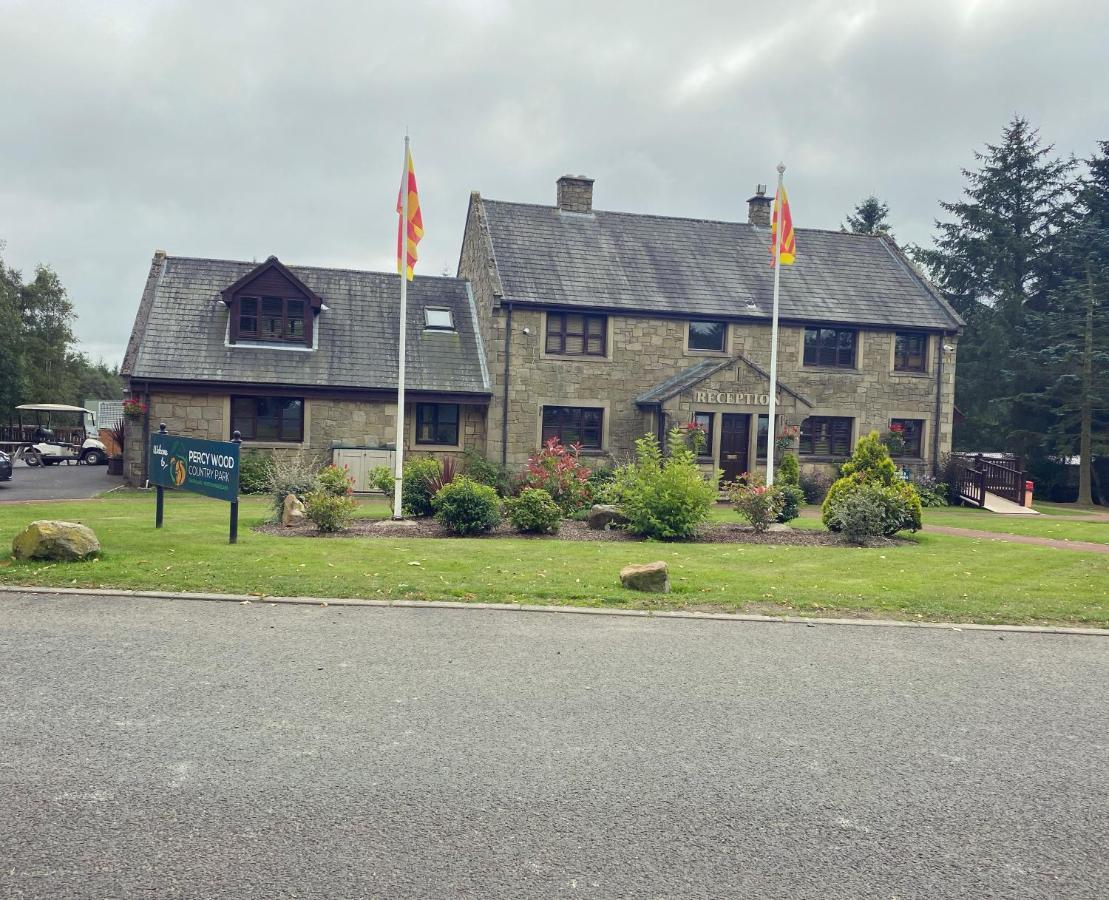 Spencers Retreat At Percy Wood Country Park Villa Newton on the Moor Exterior photo