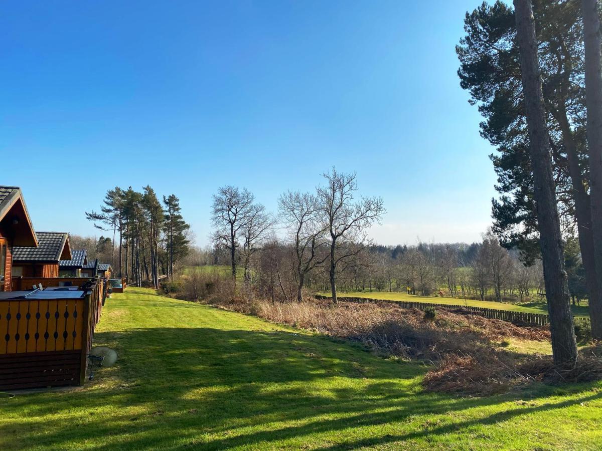 Spencers Retreat At Percy Wood Country Park Villa Newton on the Moor Exterior photo